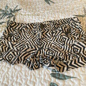 Love | tree print linen shorts